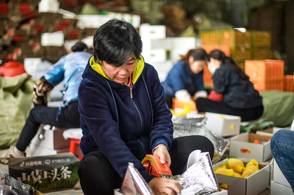 澳门沙金(中国)在线平台山货上头条兴趣电商是座桥(图3)