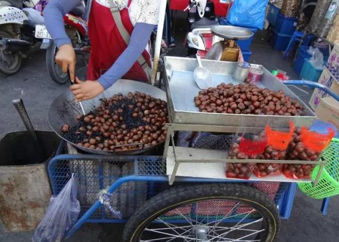 澳门沙金(中国)在线平台青岛一女子吃烤栗子结果被“炸”嘴肿得张不开当事人曝光细节(图4)