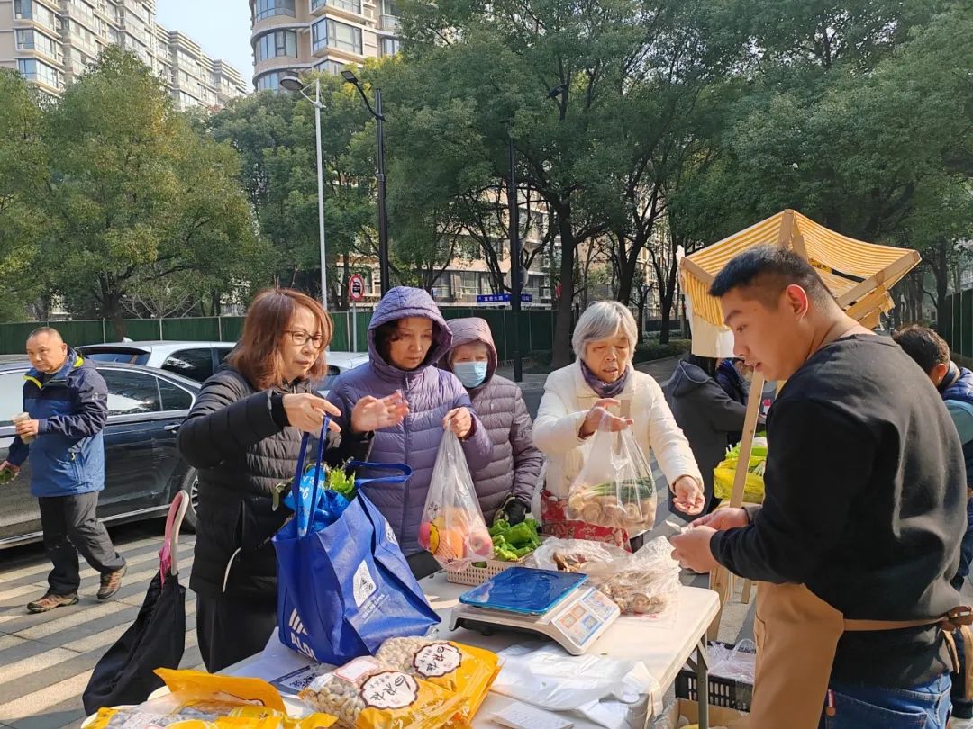 澳门沙金家门口就能买到新鲜蔬菜！长宁这家“农夫市集”人气旺(图8)