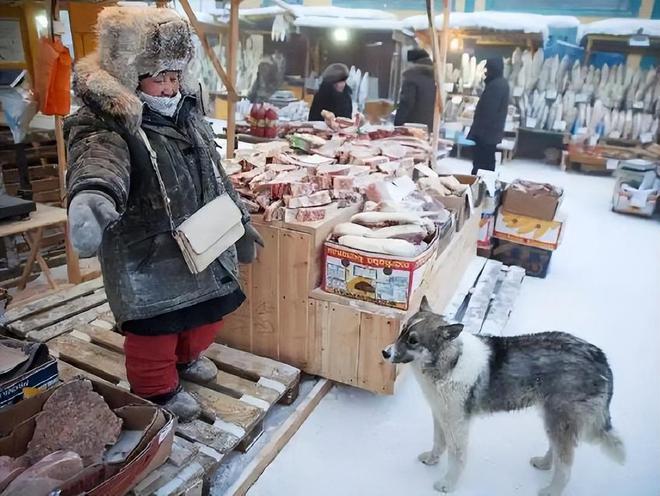 澳门沙金西伯利亚-63℃小卖部：整村约900人苹果1个要30块！肉一斤10块(图15)